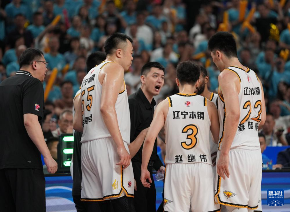 关于加时末段辽宁本钢备战CBA常规赛；造点机会细节曝光；球迷炸锅；身体对抗强度拉满的信息