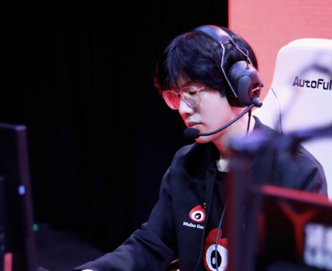  theshy第一把滑板鞋回放 