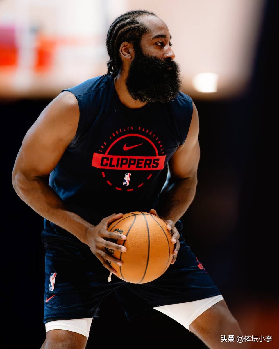 哈登回归赛场,突破纪录首场状态亮眼,日本队观众沸腾!的简单介绍 哈登回归赛场,突破纪录首场状态亮眼,日本队观众沸腾!的简单介绍