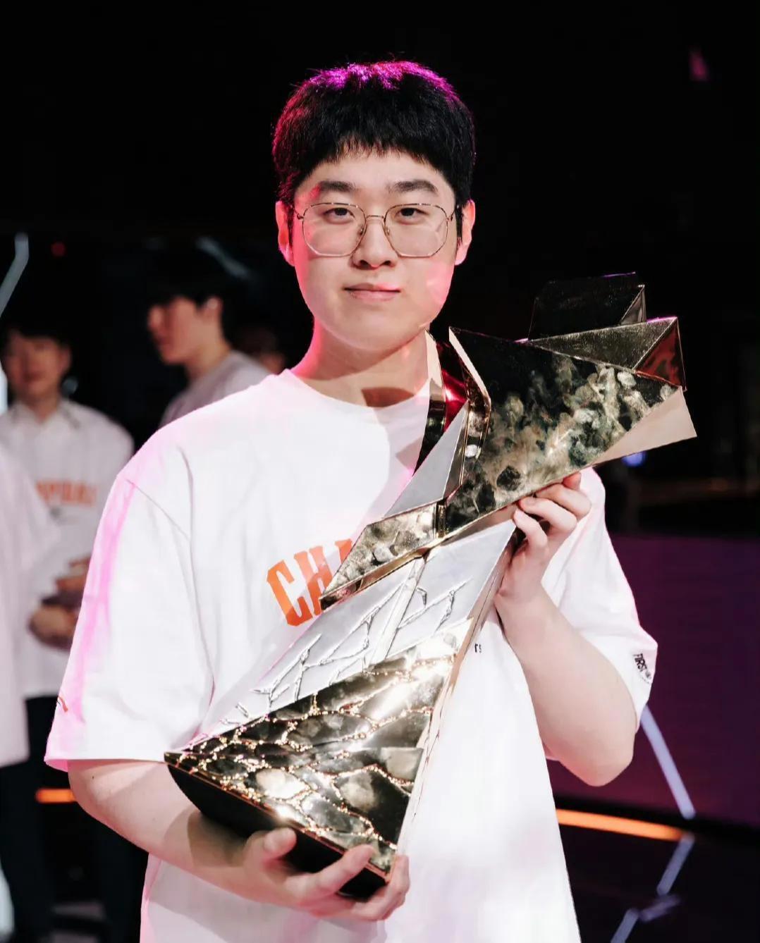 南宫体育-包含Faker新星出色防守表现惊艳，中国队未来可期！的词条